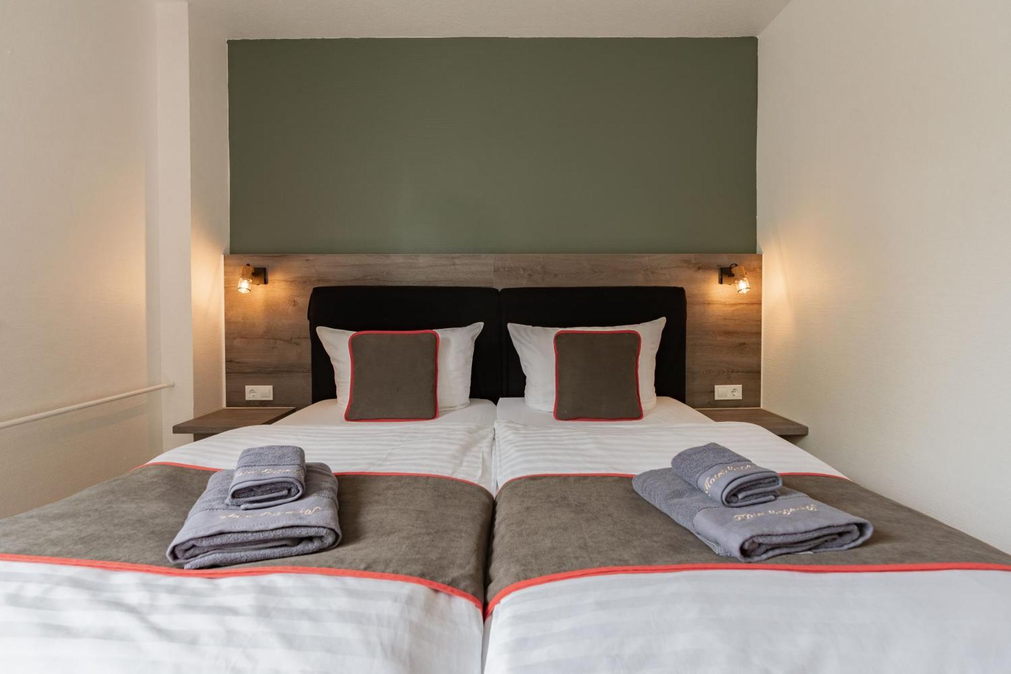 Hotel Enger Hof Düsseldorf Esterno foto